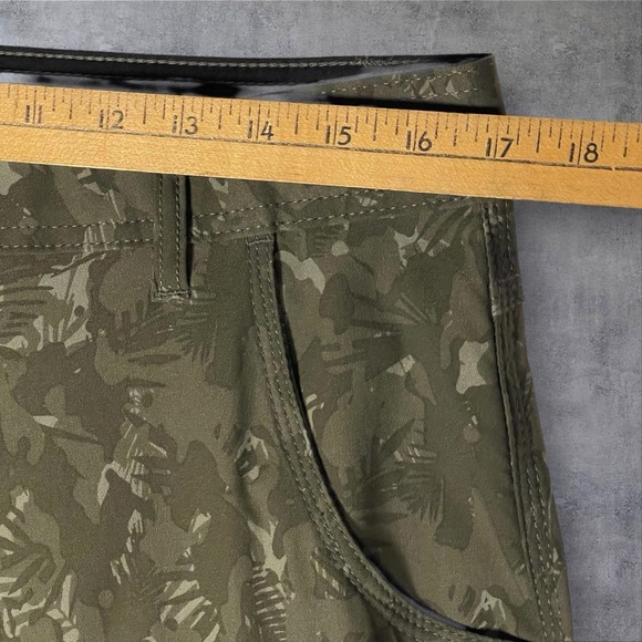 Prana Stretch Zion Pants II Men's Size 32X30 Evergreen Camo Roll Hem Hybrid NWT - Picture 5 of 8